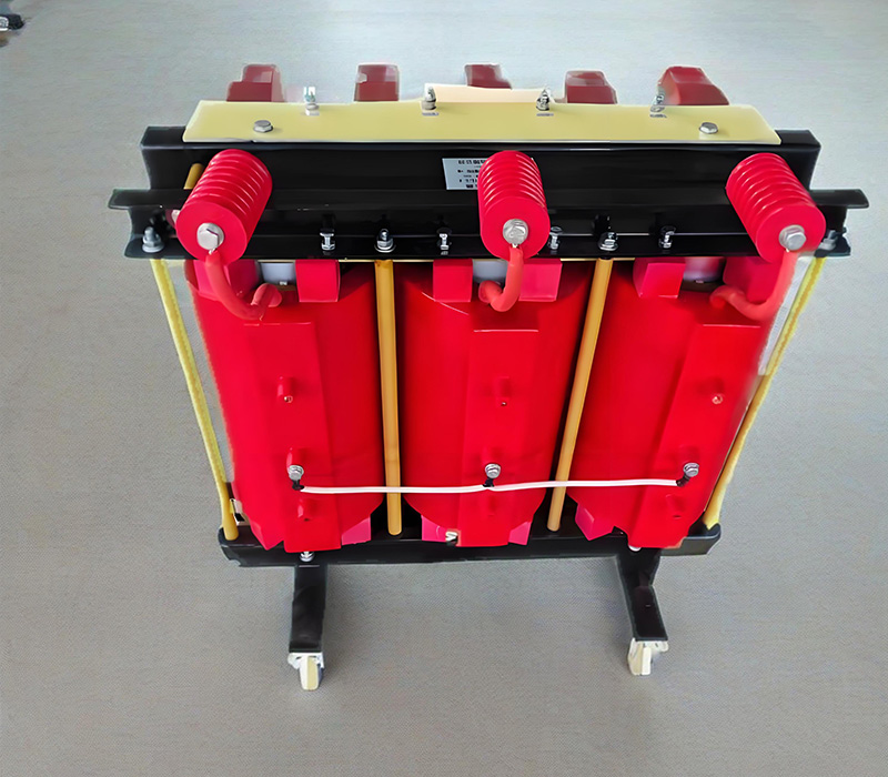 三相隔离变压器