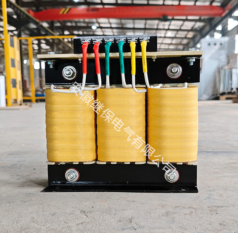 三相隔离变压器